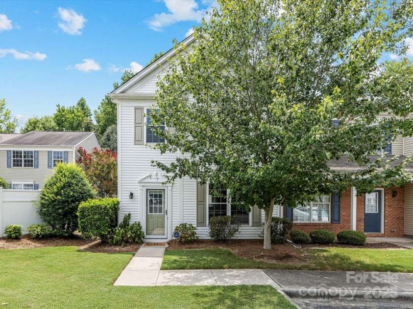 6913 Rothchild Drive, Charlotte, NC 28270.  MLS# CAR4278243, YatesRealty ID 29783. 