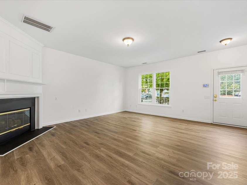 6913 Rothchild Drive, Charlotte, NC 28270.  MLS# CAR4278243, YatesRealty ID 29783. Fresh paint throughout the home!