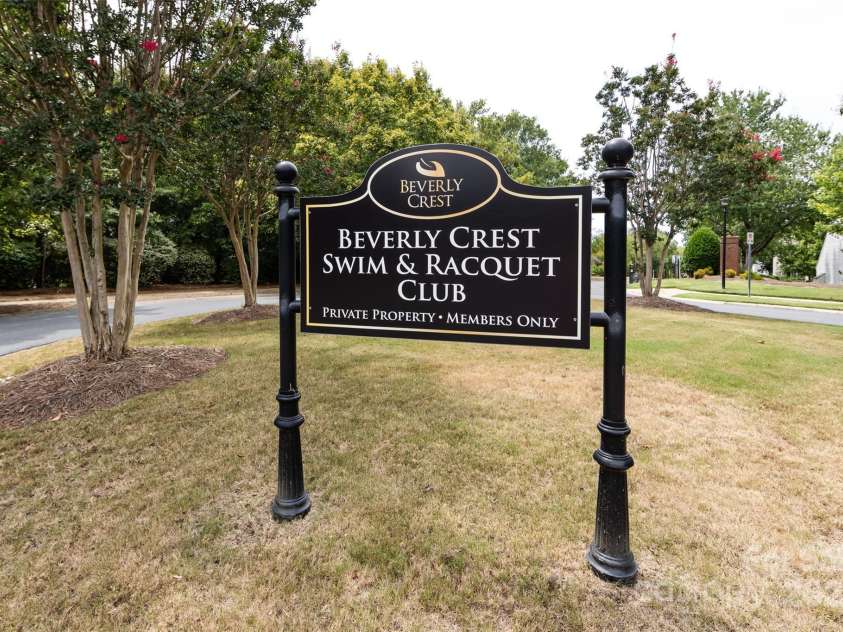 6913 Rothchild Drive, Charlotte, NC 28270.  MLS# CAR4278243, YatesRealty ID 29783. Neighborhood Amenities