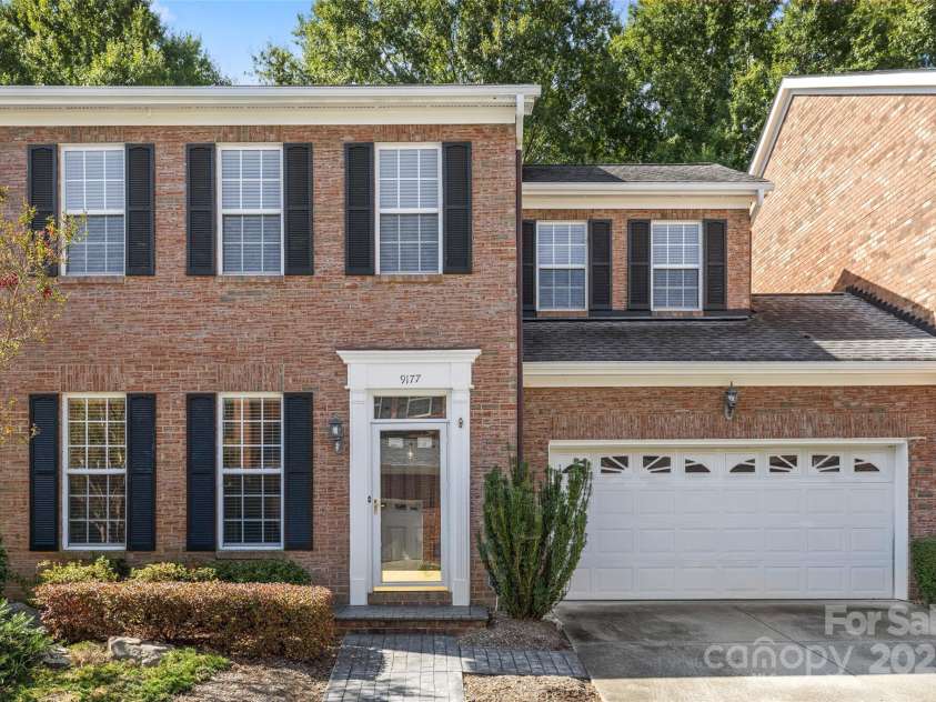 9177 Bonnie Briar Circle, Charlotte, NC 28277.  MLS# CAR4300122, YatesRealty ID 29784. 