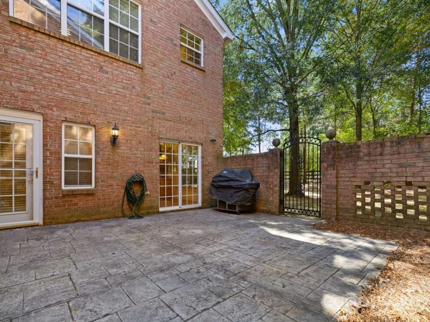 9177 Bonnie Briar Circle, Charlotte, NC 28277.  MLS# CAR4300122, YatesRealty ID 29784. 