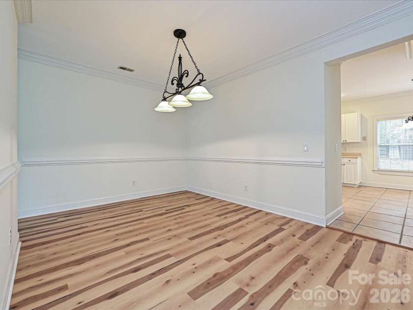 9177 Bonnie Briar Circle, Charlotte, NC 28277.  MLS# CAR4334592, YatesRealty ID 29784. Dining Room