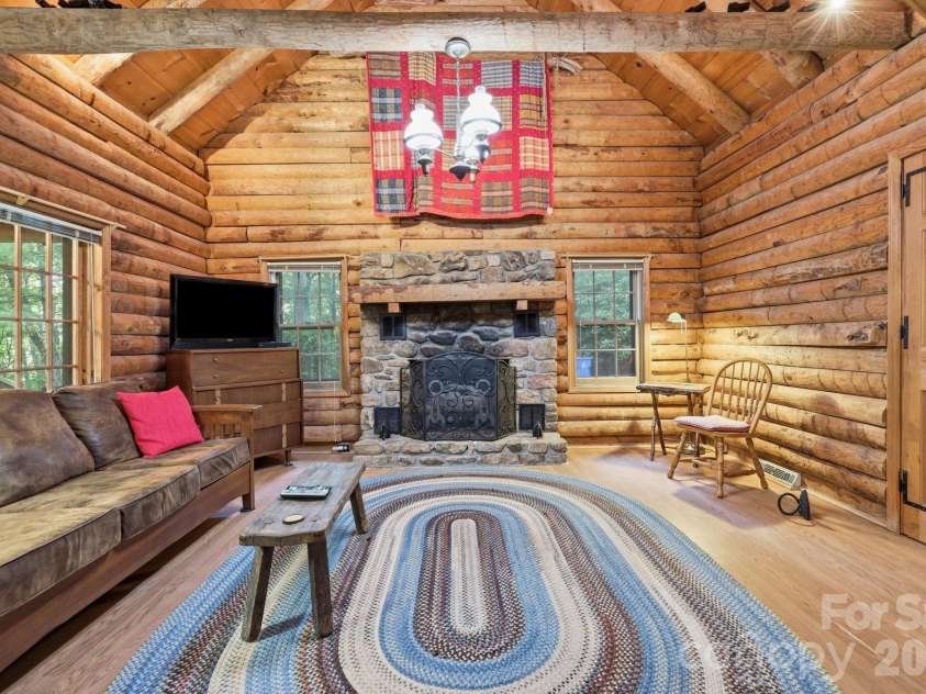 3 Parkview Drive Extension, Asheville, NC 28805.  MLS# CAR4392893, YatesRealty ID 29786. 