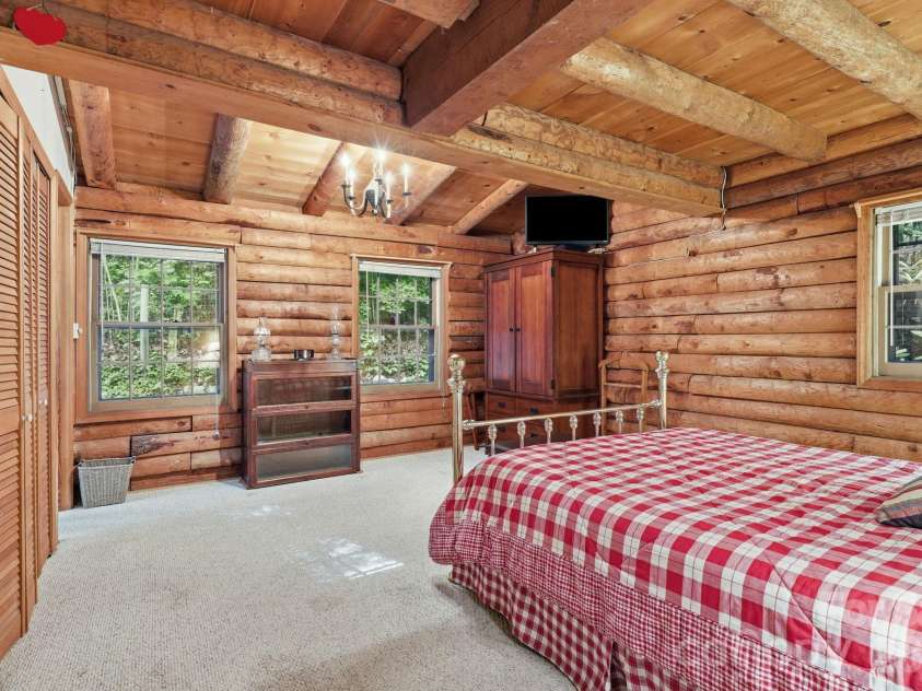 3 Parkview Drive Extension, Asheville, NC 28805.  MLS# CAR4392893, YatesRealty ID 29786. 