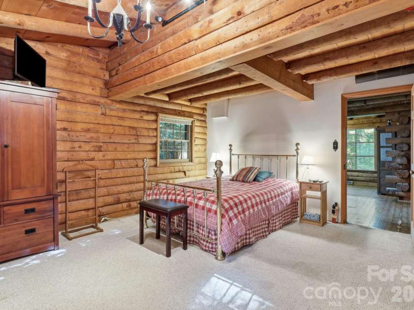 3 Parkview Drive Extension, Asheville, NC 28805.  MLS# CAR4392893, YatesRealty ID 29786. 