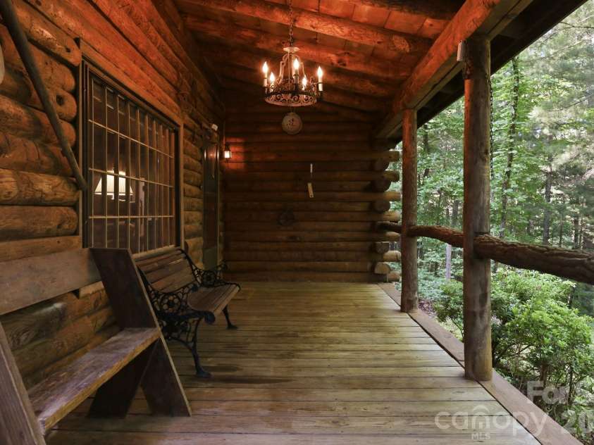 3 Parkview Drive Extension, Asheville, NC 28805.  MLS# CAR4392893, YatesRealty ID 29786. 