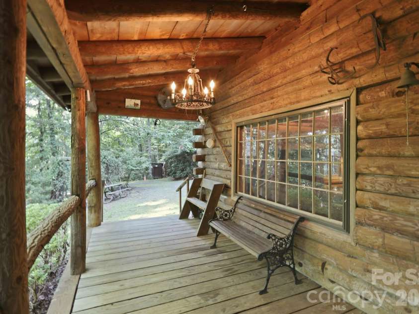 3 Parkview Drive Extension, Asheville, NC 28805.  MLS# CAR4392893, YatesRealty ID 29786. 