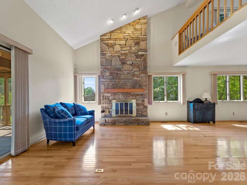 1001 Red Oak Drive, Hendersonville, NC 28791.  MLS# CAR4388420, YatesRealty ID 29789. 