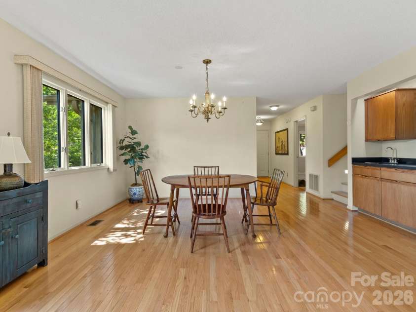 1001 Red Oak Drive, Hendersonville, NC 28791.  MLS# CAR4388420, YatesRealty ID 29789. 