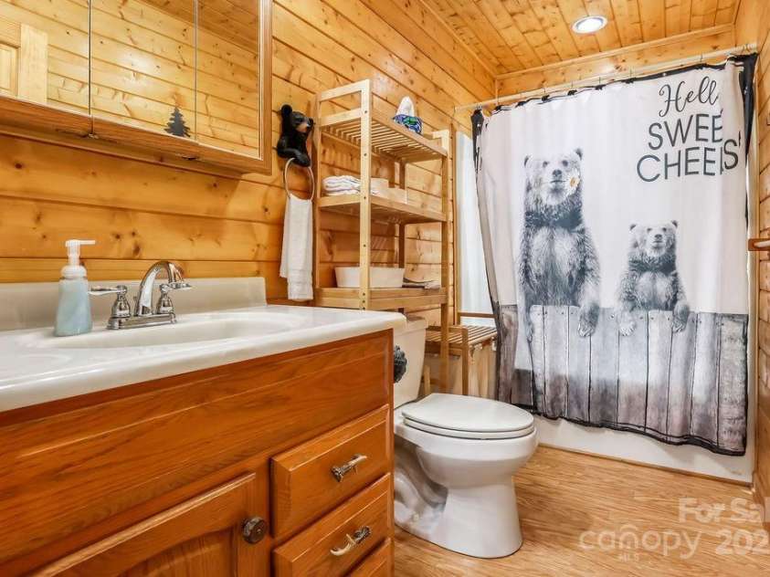 4271 Old Field Creek Road, Grassy Creek, NC 28631.  MLS# CAR4284275, YatesRealty ID 2979. Bathroom