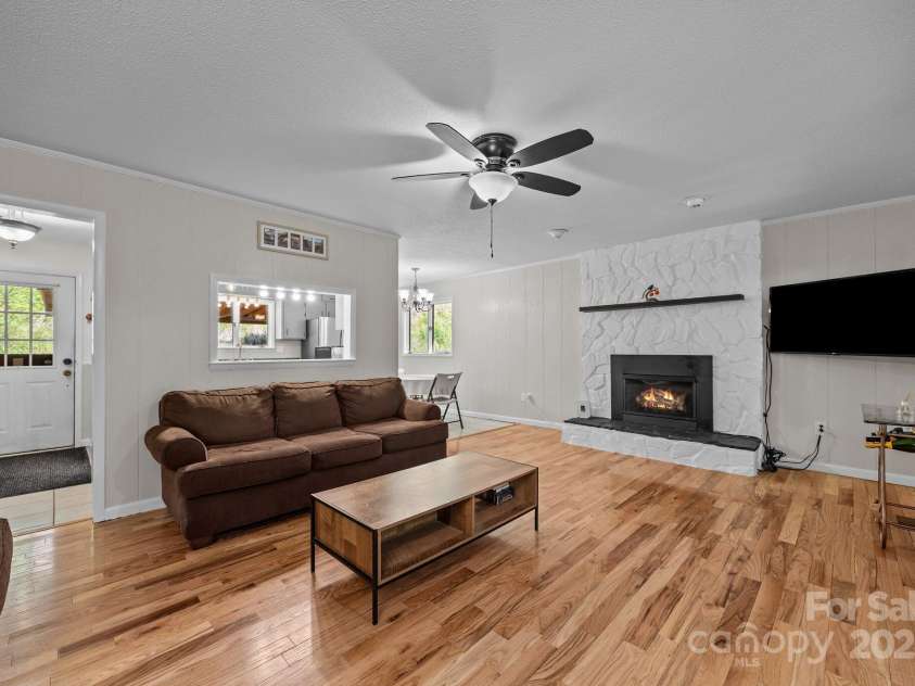 506 Cripple Creek, Sylva, NC 28779.  MLS# CAR4283838, YatesRealty ID 29790. 