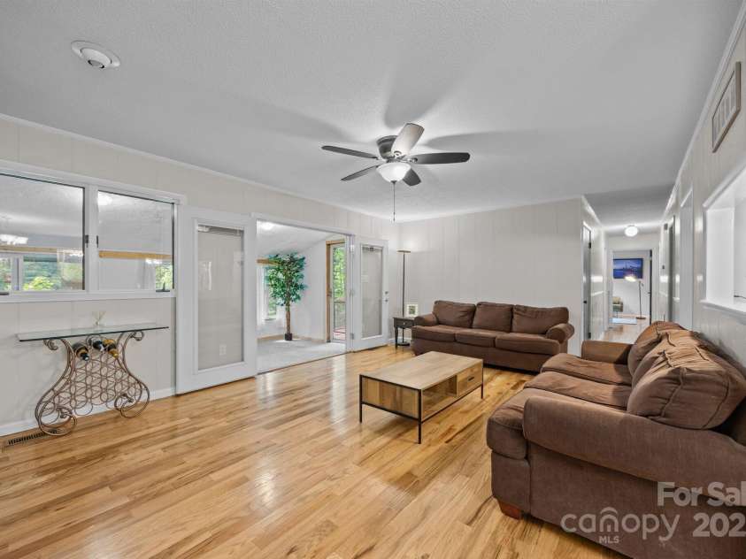 506 Cripple Creek, Sylva, NC 28779.  MLS# CAR4283838, YatesRealty ID 29790. 