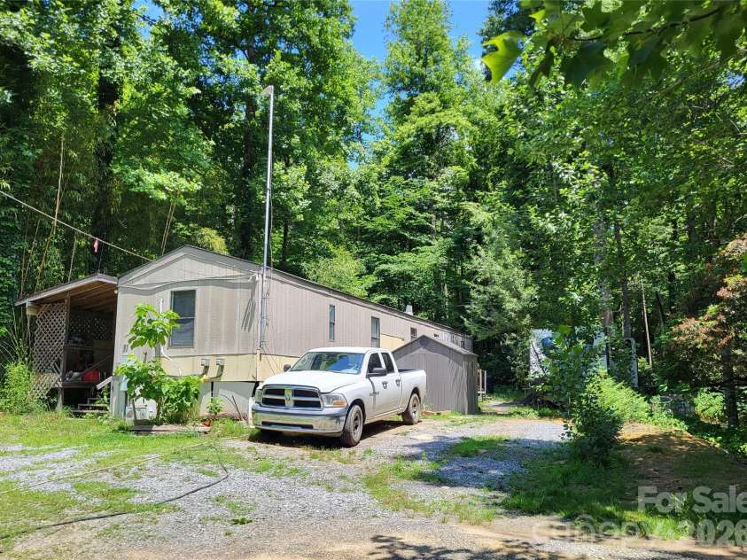 51 Bird Creek Estates Road, Black Mountain, NC 28711.  MLS# CAR4392625, YatesRealty ID 29791. 