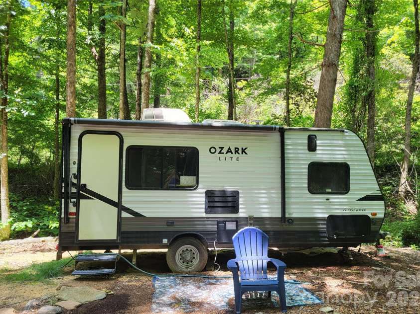 51 Bird Creek Estates Road, Black Mountain, NC 28711.  MLS# CAR4392625, YatesRealty ID 29791. 
