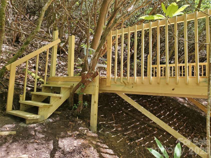 51 Bird Creek Estates Road, Black Mountain, NC 28711.  MLS# CAR4392625, YatesRealty ID 29791. 