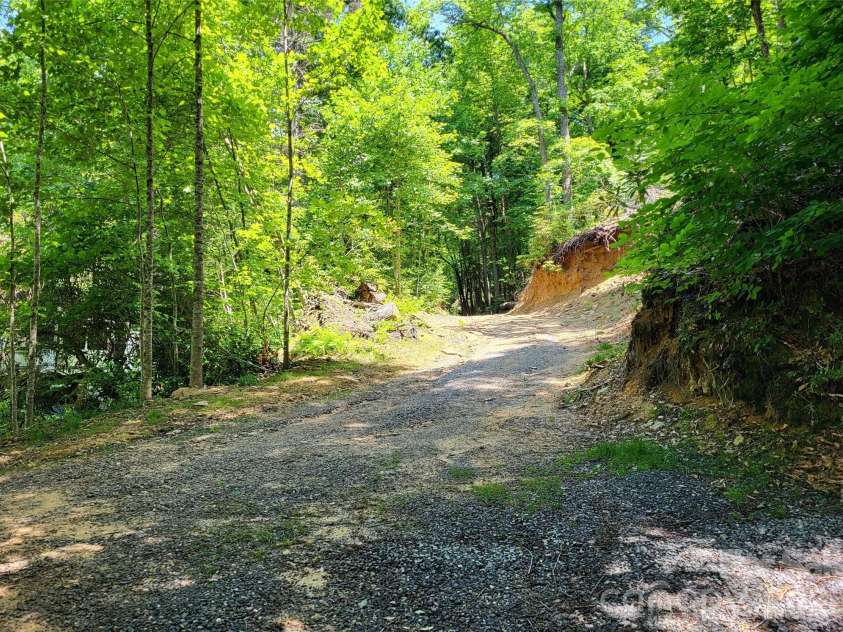 51 Bird Creek Estates Road, Black Mountain, NC 28711.  MLS# CAR4392625, YatesRealty ID 29791. 