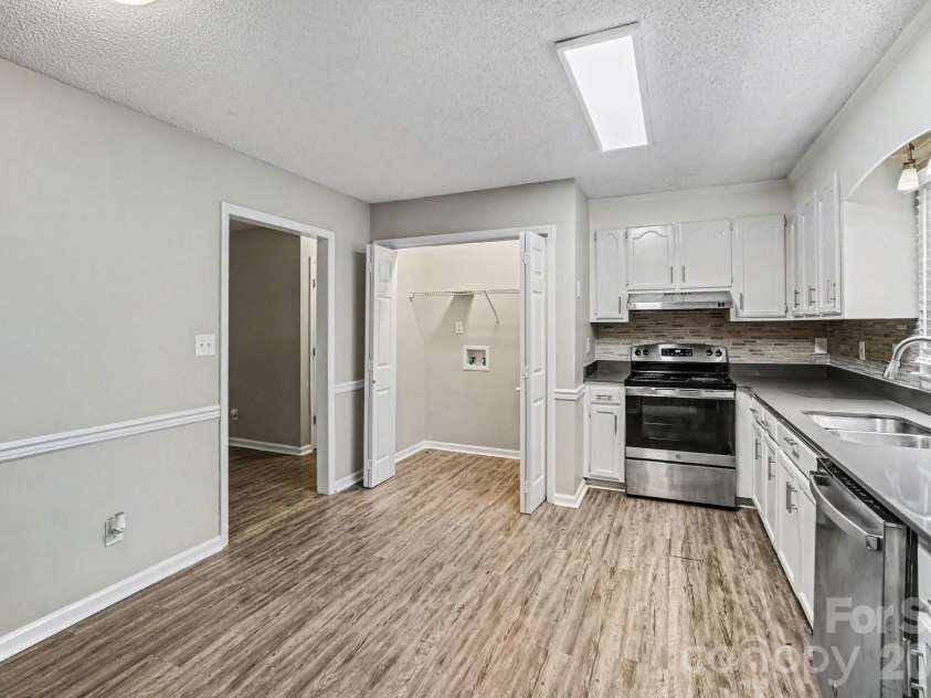 505 13th Street, Bessemer City, NC 28016.  MLS# CAR4391828, YatesRealty ID 29792. 