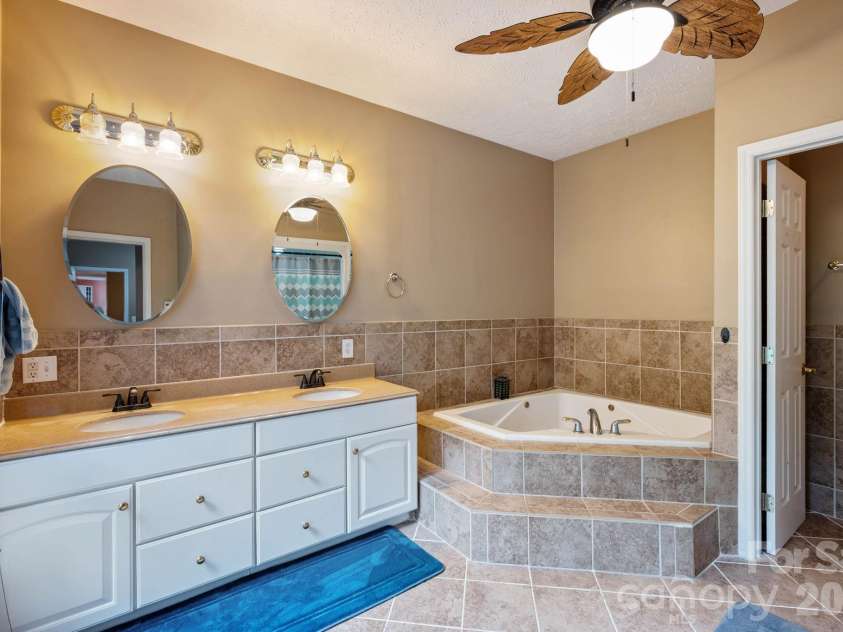 295 Wilderness Ridge, Rutherfordton, NC 28139.  MLS# CAR4392756, YatesRealty ID 29793. 