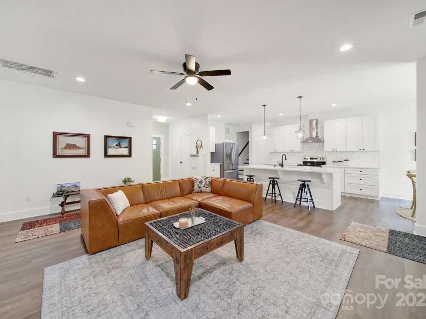 333 Anne Avenue, Waxhaw, NC 28173.  MLS# CAR4301084, YatesRealty ID 29794. 