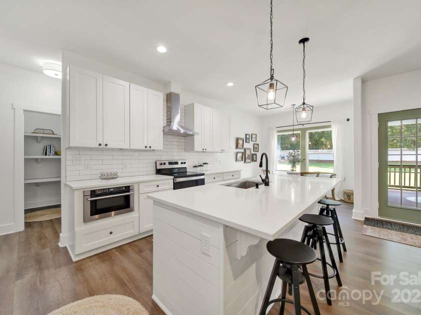 333 Anne Avenue, Waxhaw, NC 28173.  MLS# CAR4301084, YatesRealty ID 29794. 