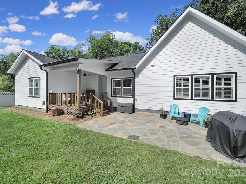 333 Anne Avenue, Waxhaw, NC 28173.  MLS# CAR4301084, YatesRealty ID 29794. 