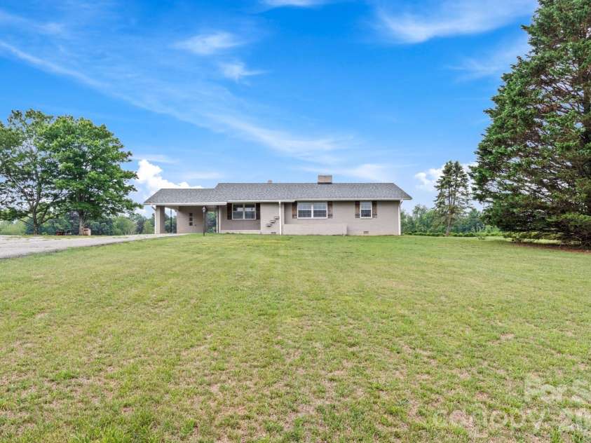 114 Shiloh Farm Trail, State Road, NC 28676.  MLS# CAR4392368, YatesRealty ID 29795. 
