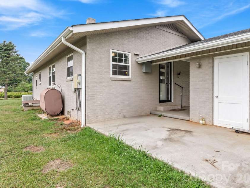 114 Shiloh Farm Trail, State Road, NC 28676.  MLS# CAR4392368, YatesRealty ID 29795. 
