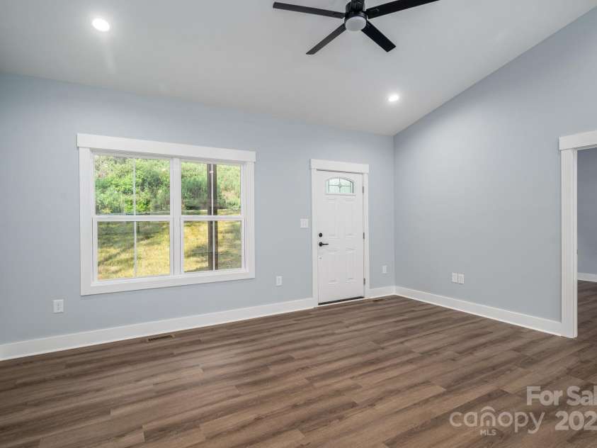 1452 7th Street, Newton, NC 28658.  MLS# CAR4287379, YatesRealty ID 29795. 