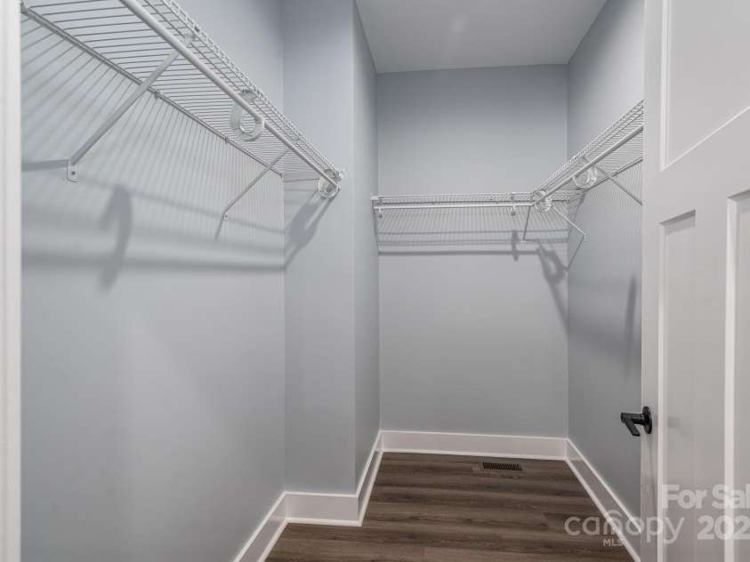 1452 7th Street, Newton, NC 28658.  MLS# CAR4287379, YatesRealty ID 29795. 