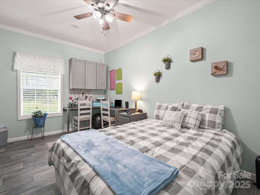 142 Hickory Road, Lexington, NC 27292.  MLS# CAR4269875, YatesRealty ID 29797. 