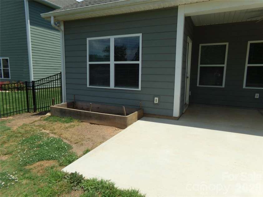 517 Ardsley Drive, Locust, NC 28097.  MLS# CAR4392653, YatesRealty ID 29798. 