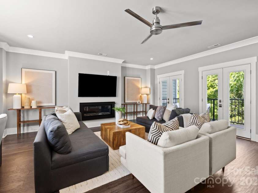7919 Rea View Court, Charlotte, NC 28226.  MLS# CAR4279811, YatesRealty ID 29798. Gas Fireplace w Crystals