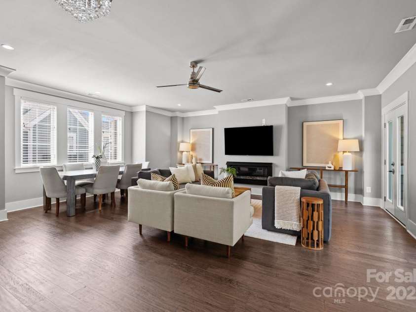 7919 Rea View Court, Charlotte, NC 28226.  MLS# CAR4279811, YatesRealty ID 29798. Southpark Townhome