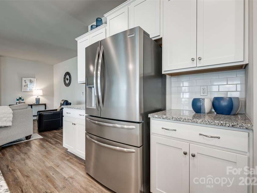 14150 Southbridge Forest Drive, Charlotte, NC 28273.  MLS# CAR4285972, YatesRealty ID 29799. 