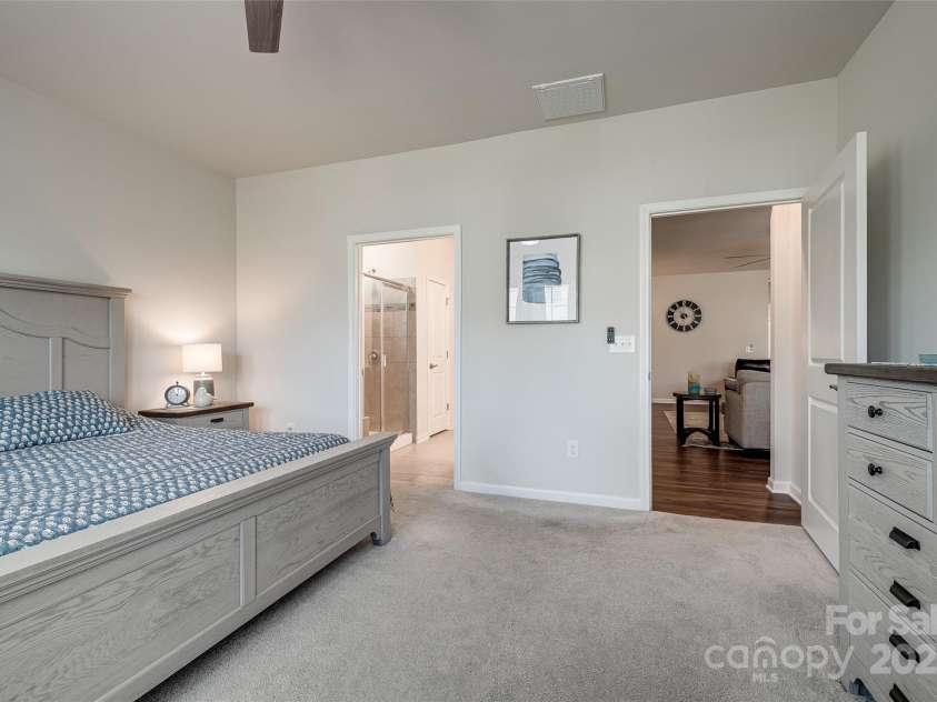 14150 Southbridge Forest Drive, Charlotte, NC 28273.  MLS# CAR4285972, YatesRealty ID 29799. 