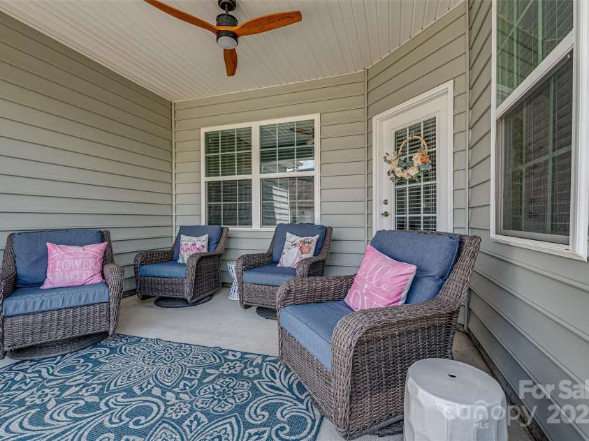 14150 Southbridge Forest Drive, Charlotte, NC 28273.  MLS# CAR4285972, YatesRealty ID 29799. 