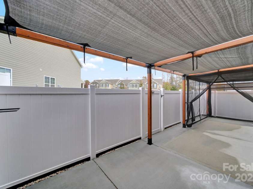 2471 Palmdale Walk Drive, Fort Mill, SC 29708.  MLS# CAR4206636, YatesRealty ID 2980. 