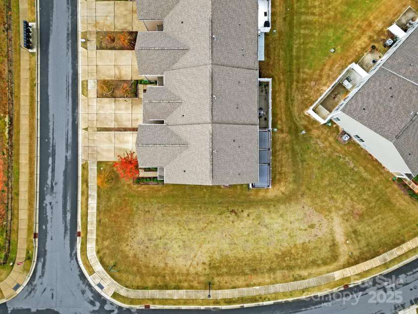 2471 Palmdale Walk Drive, Fort Mill, SC 29708.  MLS# CAR4206636, YatesRealty ID 2980. 