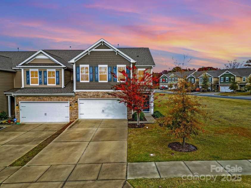 2471 Palmdale Walk Drive, Fort Mill, SC 29708.  MLS# CAR4206636, YatesRealty ID 2980. 
