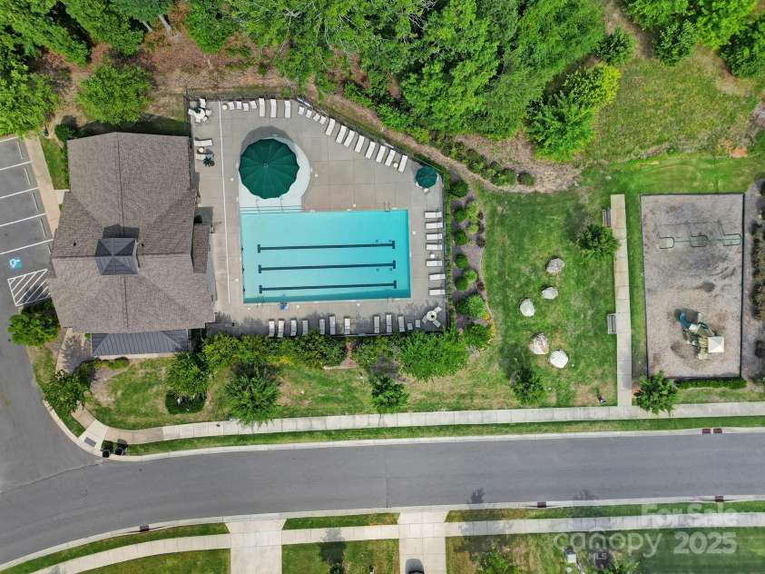 2471 Palmdale Walk Drive, Fort Mill, SC 29708.  MLS# CAR4206636, YatesRealty ID 2980. Amenities