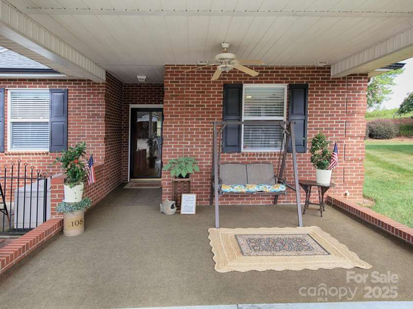 3889 Sage Court, Denver, NC 28037.  MLS# CAR4286736, YatesRealty ID 29800. 