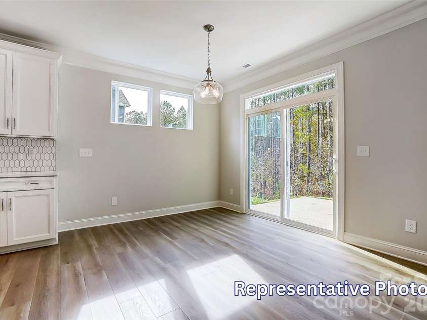 4482 Blue Mound Court, Stanley, NC 28164.  MLS# CAR4387533, YatesRealty ID 29800. Breakast Area