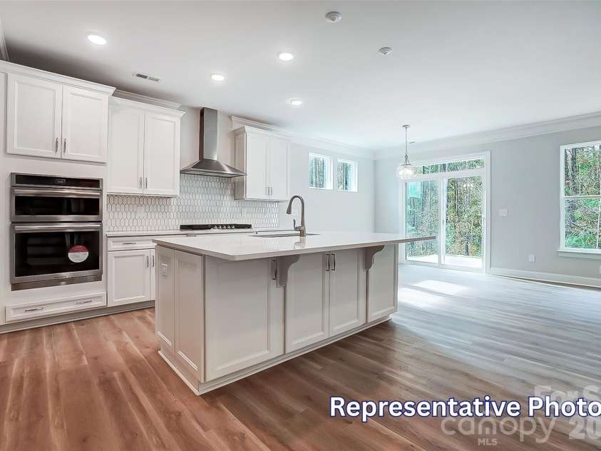 4482 Blue Mound Court, Stanley, NC 28164.  MLS# CAR4387533, YatesRealty ID 29800. Kitchen