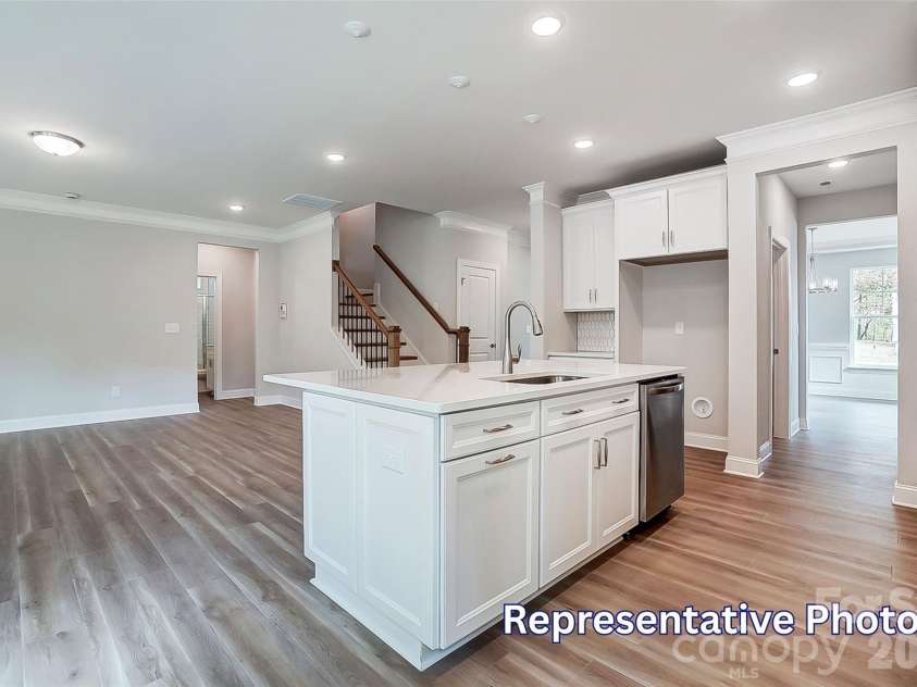 4482 Blue Mound Court, Stanley, NC 28164.  MLS# CAR4387533, YatesRealty ID 29800. Kitchen