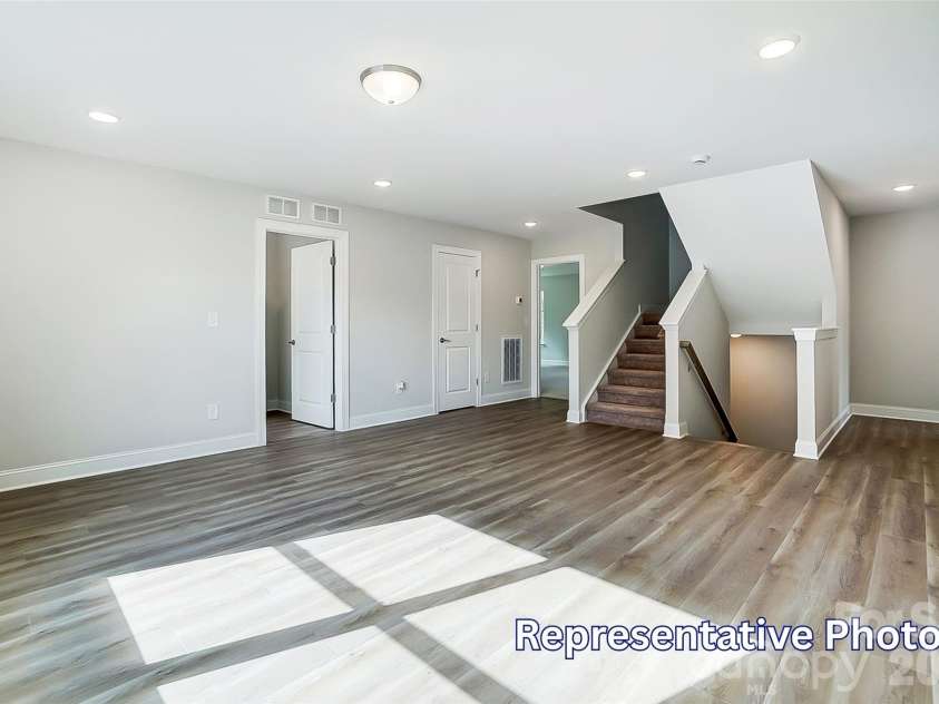 4482 Blue Mound Court, Stanley, NC 28164.  MLS# CAR4387533, YatesRealty ID 29800. Loft