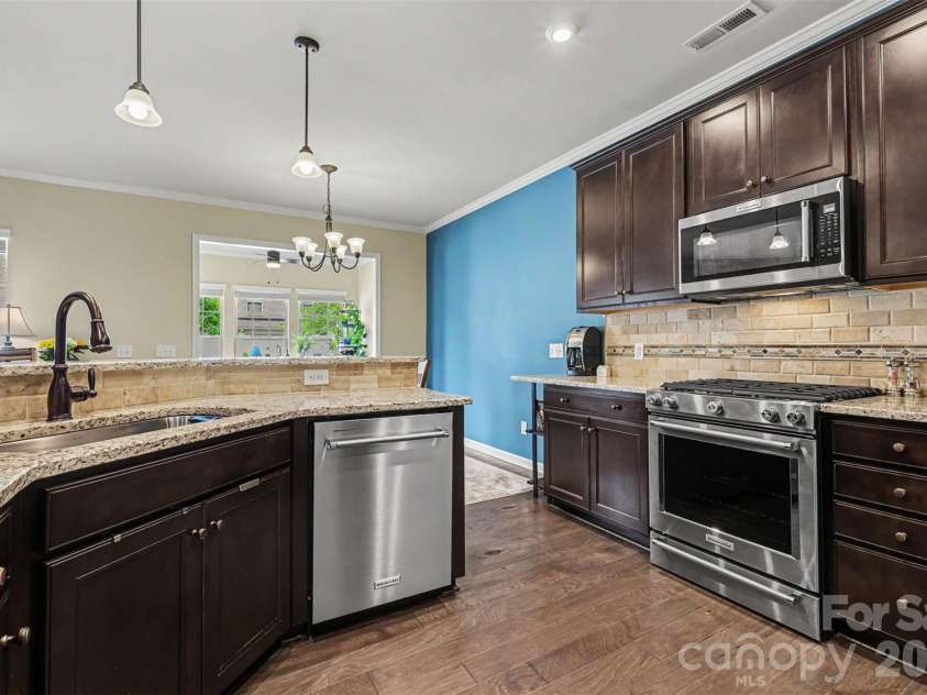 5012 Forest Hills Place, Fort Mill, SC 29707.  MLS# CAR4392199, YatesRealty ID 29801. 
