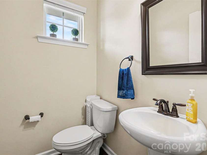 5012 Forest Hills Place, Fort Mill, SC 29707.  MLS# CAR4392199, YatesRealty ID 29801. 