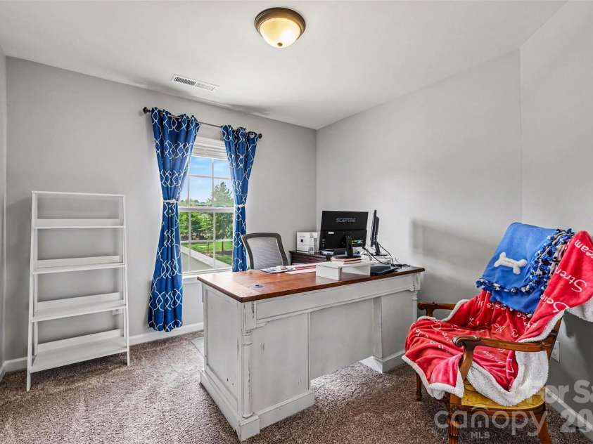 5012 Forest Hills Place, Fort Mill, SC 29707.  MLS# CAR4392199, YatesRealty ID 29801. 