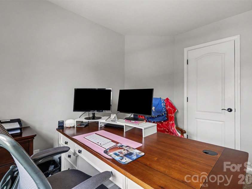 5012 Forest Hills Place, Fort Mill, SC 29707.  MLS# CAR4392199, YatesRealty ID 29801. 
