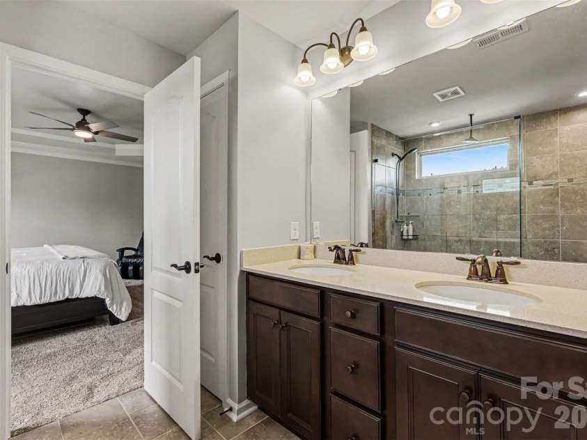 5012 Forest Hills Place, Fort Mill, SC 29707.  MLS# CAR4392199, YatesRealty ID 29801. 